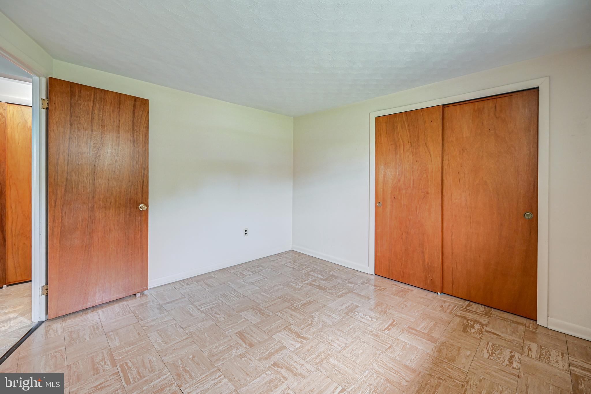 2365 Springwood Road York, PA 17402 - Photo 18 of 33 Gallery Image 18