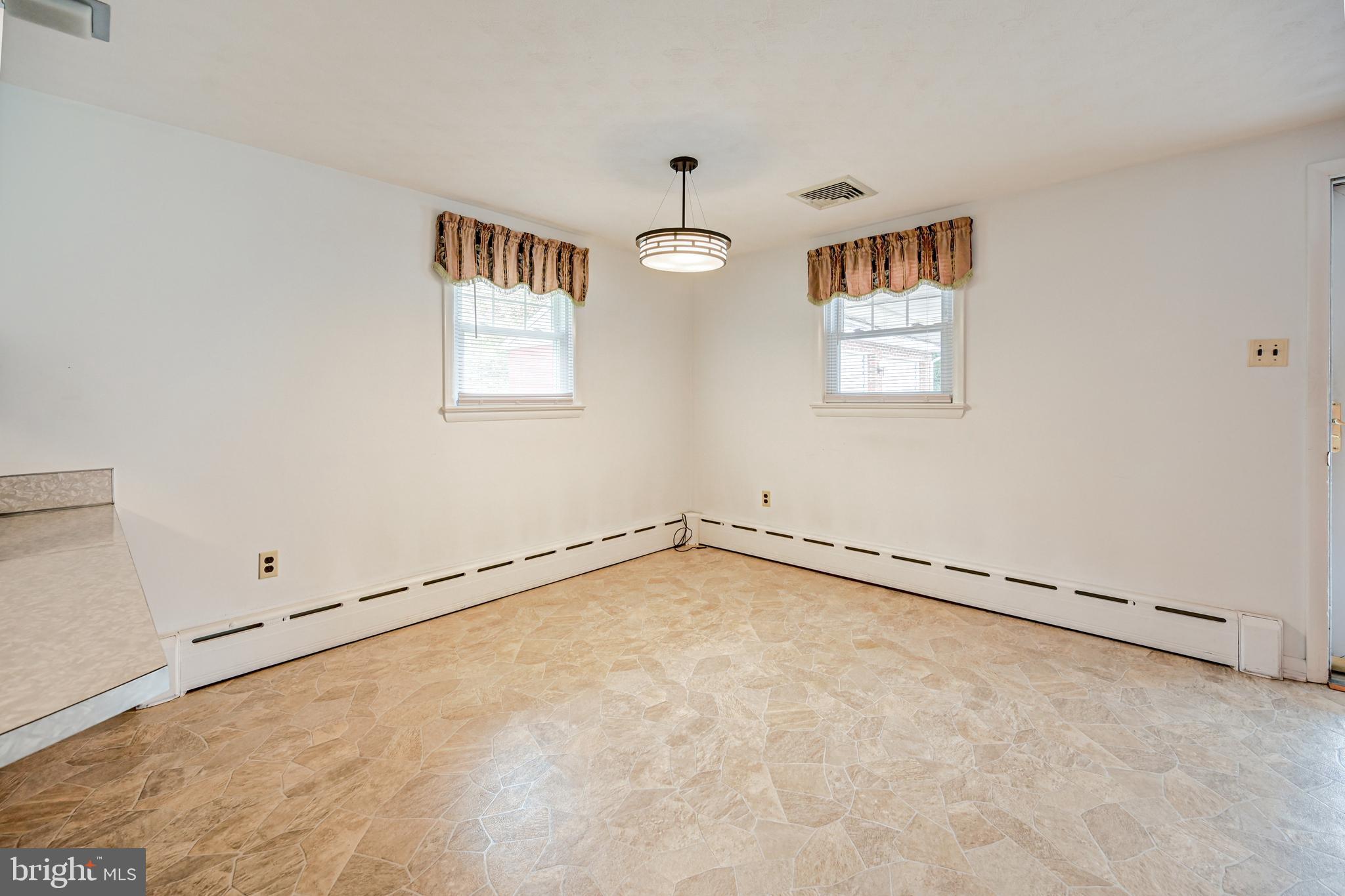 2365 Springwood Road York, PA 17402 - Photo 7 of 33 Gallery Image 7