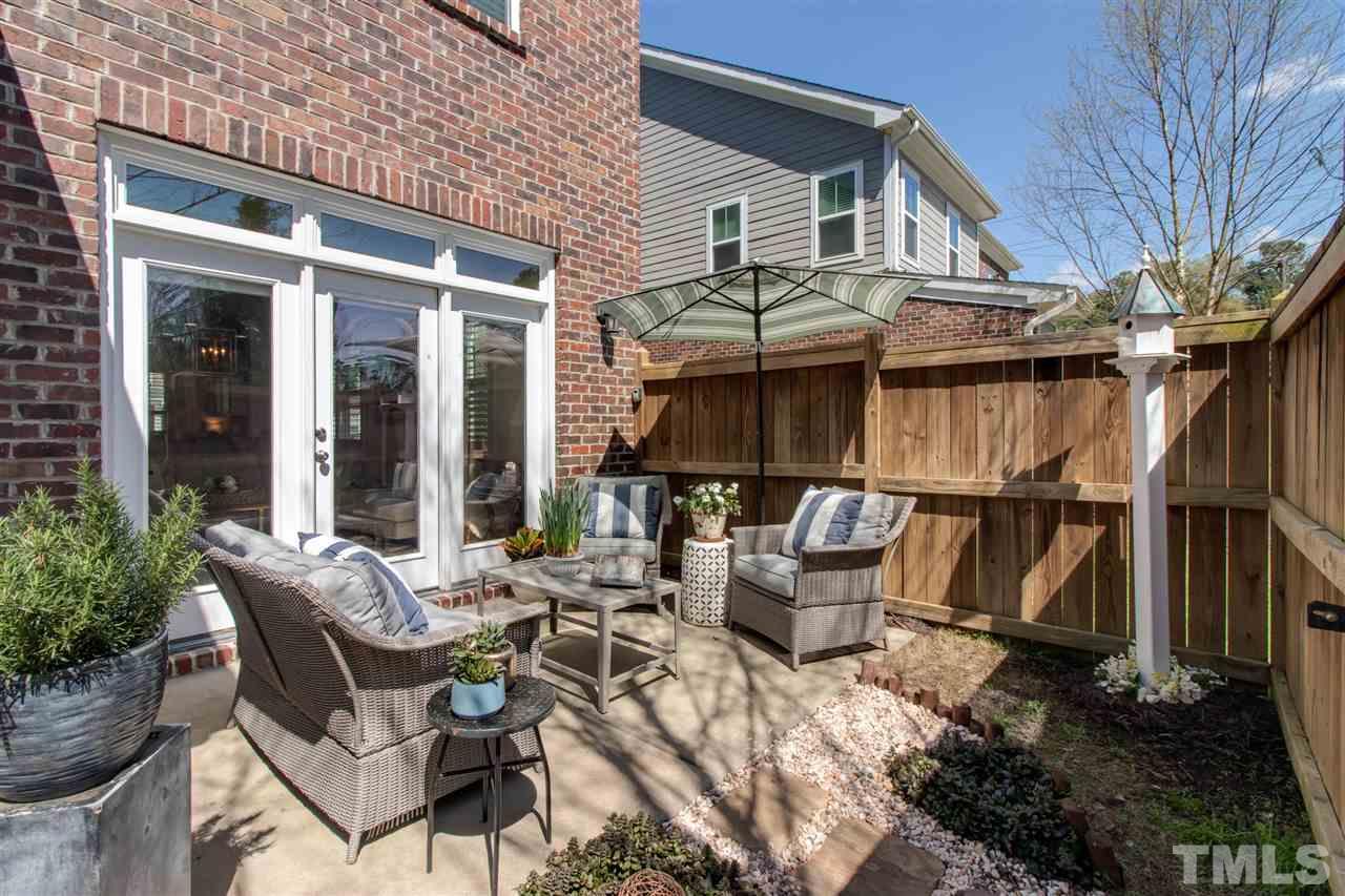 528 Ledbetter Court Raleigh, NC 27608 - Photo 15 of 26
