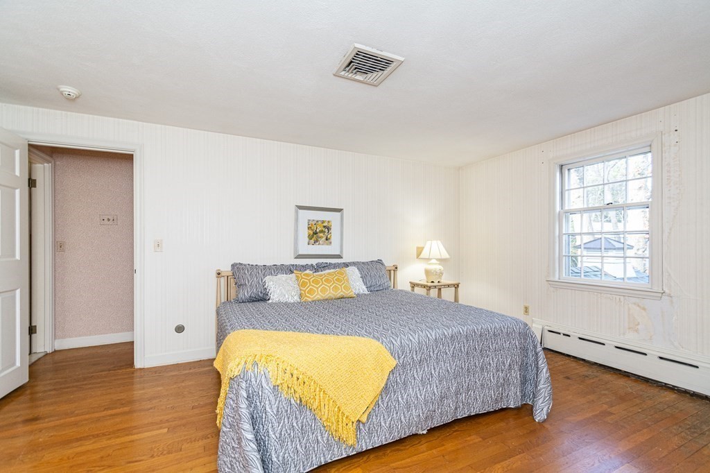 17 Hollywood Road Winchester, MA 01890 - Photo 25 of 36