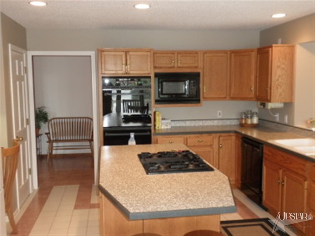10332 Meadowridge Road Fort Wayne, IN 46814 - Photo 14 of 30