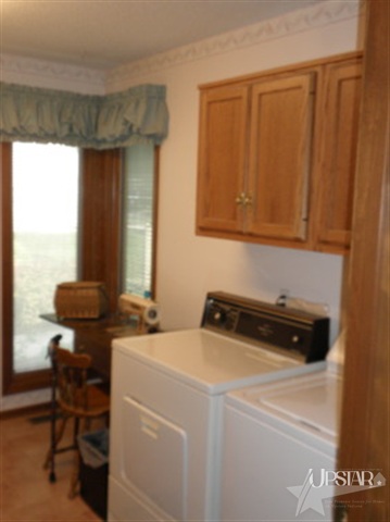10332 Meadowridge Road Fort Wayne, IN 46814 - Photo 18 of 30