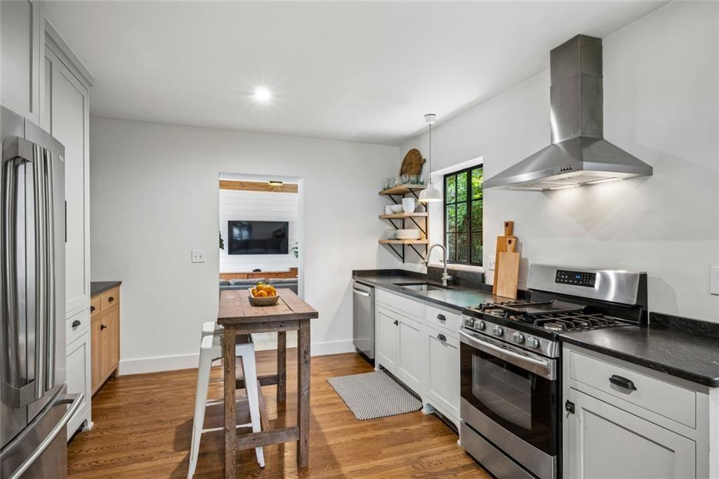 2069 Edinburgh Terrace Northeast Atlanta, GA 30307 - Photo 12 of 72