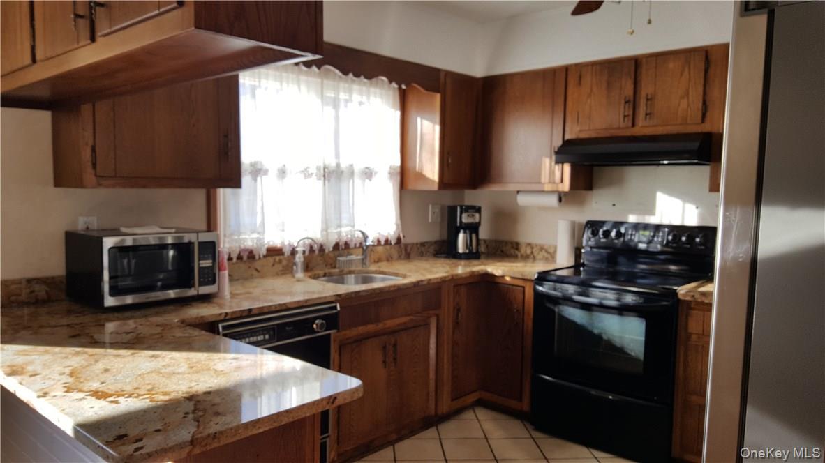 137 Bethlehem Road New Windsor, NY 12553 - Photo 13 of 22