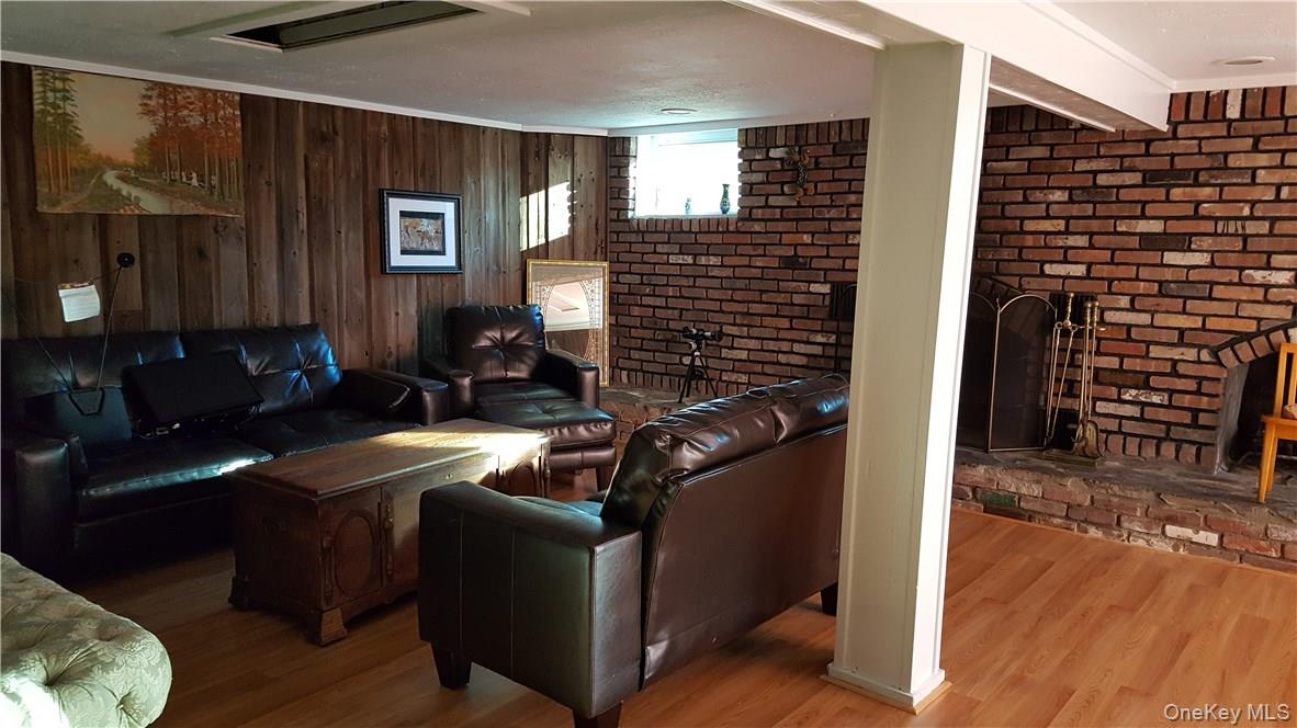 137 Bethlehem Road New Windsor, NY 12553 - Photo 17 of 22