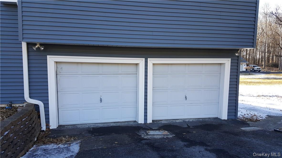 137 Bethlehem Road New Windsor, NY 12553 - Photo 2 of 22