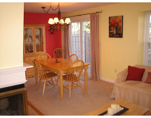 112 D Ridgefield Circle, Unit D Clinton, MA 01510 - Photo 6 of 11 Gallery Image 6