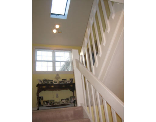 112 D Ridgefield Circle, Unit D Clinton, MA 01510 - Photo 8 of 11 Gallery Image 8