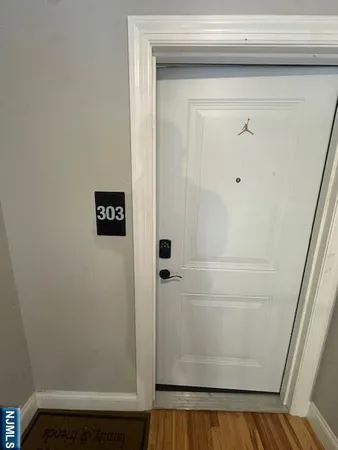 $2,400 | 474 10th Avenue, Unit 301, Paterson, NJ 07514