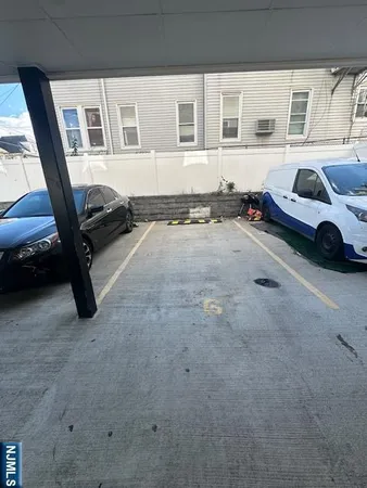 $2,400 | 474 10th Avenue, Unit 301, Paterson, NJ 07514