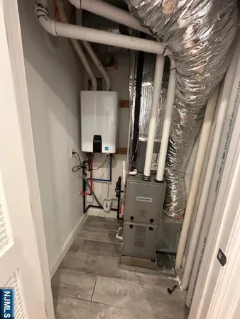 $2,400 | 474 10th Avenue, Unit 301, Paterson, NJ 07514