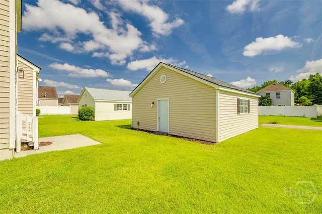 $2,800 | 8 Bushwood Drive, Savannah, GA 31407