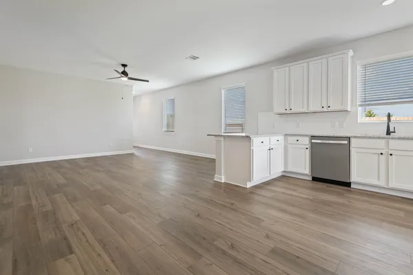 $2,595 | 1023 Whispering Winds Drive, Beasley, TX 77417