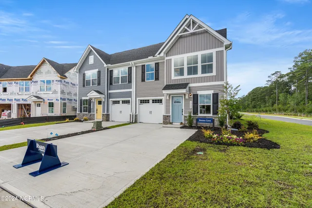 $283,175 | 779 Savinwood Trail Northeast, Bolivia, NC 28422