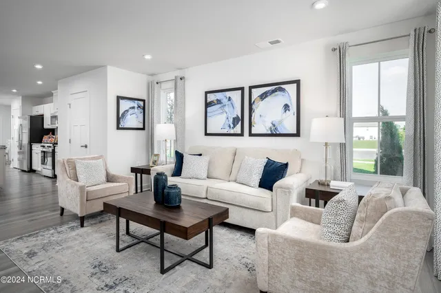 $283,175 | 779 Savinwood Trail Northeast, Bolivia, NC 28422