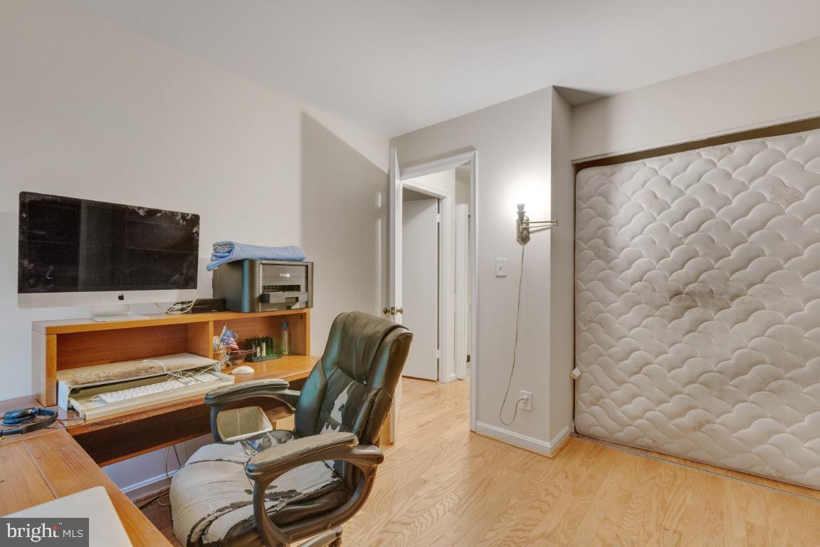 5837 Cove Landing Road, Unit 203 Burke, VA 22015 - Photo 24 of 25 Bedroom 2