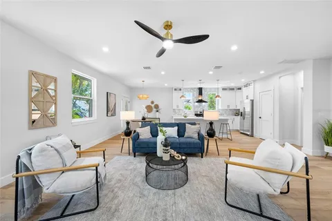 $770,000 | 1004 West Henry Avenue, Tampa, FL 33604