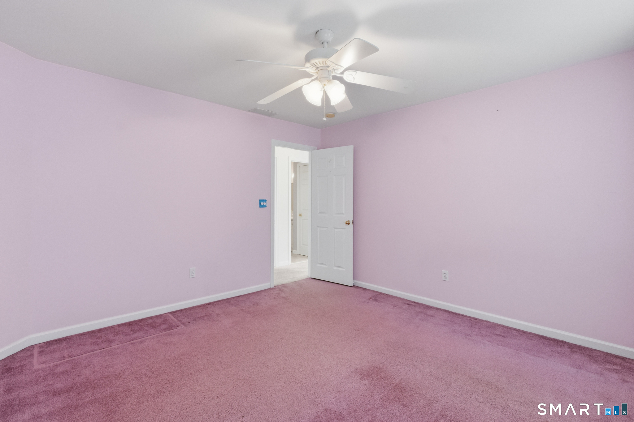 8 Brockett Road Wallingford, CT 06492 - Photo 27 of 40