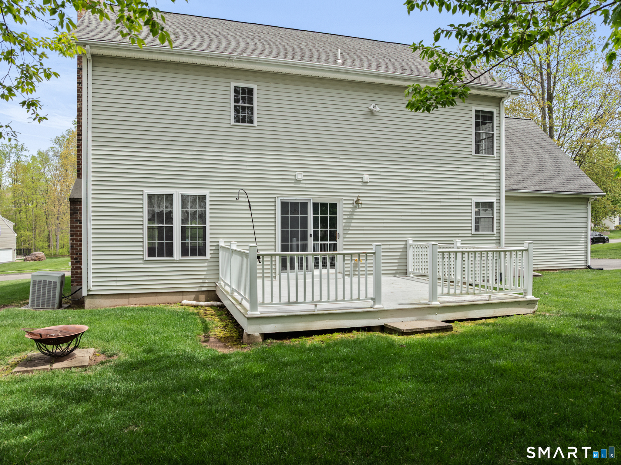 8 Brockett Road Wallingford, CT 06492 - Photo 35 of 40