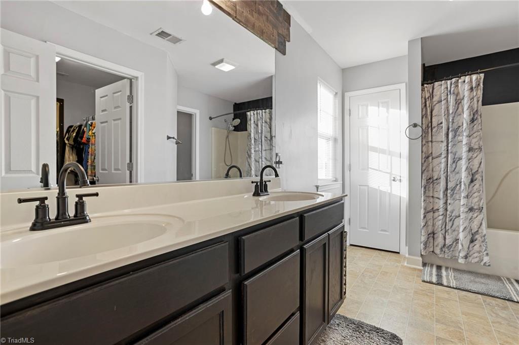 1604 Cedrow Drive High Point, NC 27260 - Photo 13 of 30