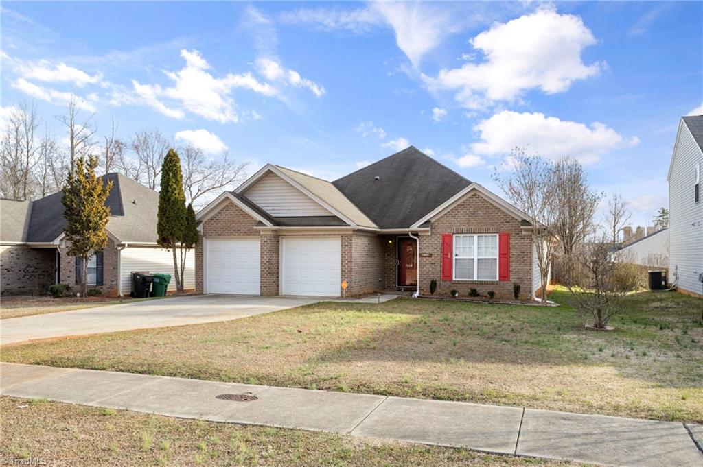 1604 Cedrow Drive High Point, NC 27260 - Photo 2 of 30