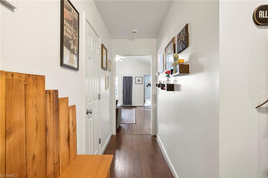 1604 Cedrow Drive High Point, NC 27260 - Photo 3 of 30