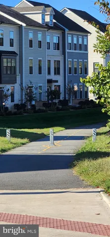 $3,400 | 301 Willis Street, Fredericksburg, VA 22401