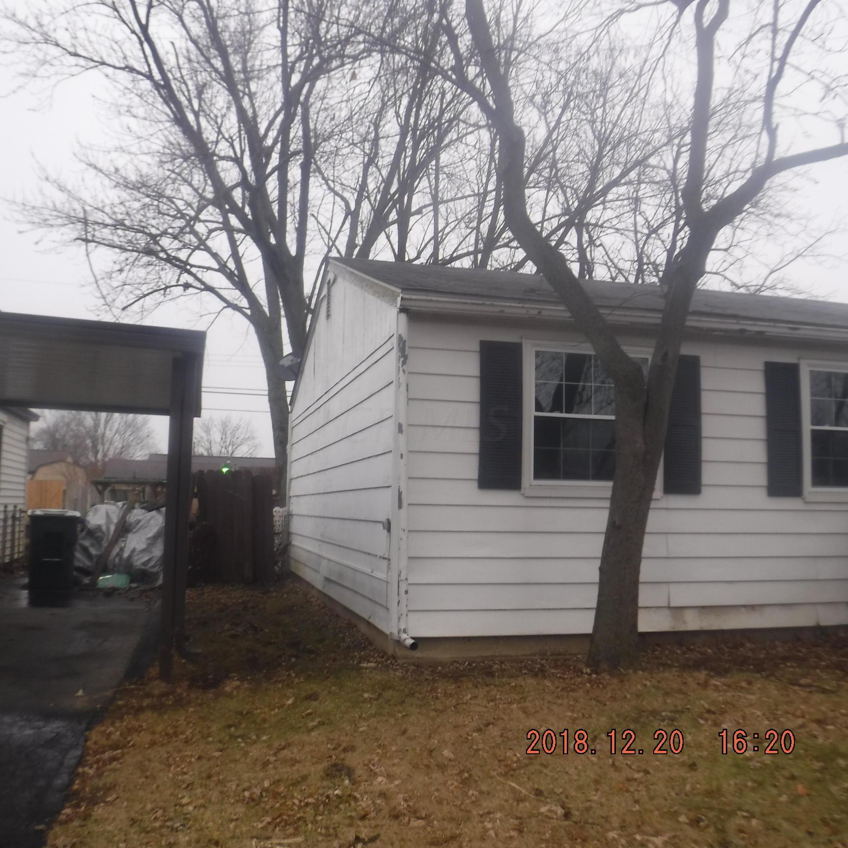 3774 Lynward Road Columbus, OH 43228 - Photo 2 of 12