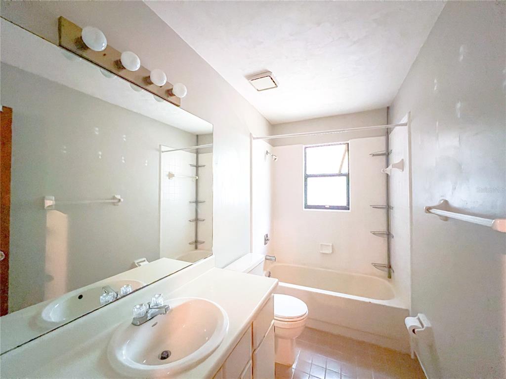 720 Southwest 77th Terrace Gainesville, FL 32607 - Photo 13 of 17