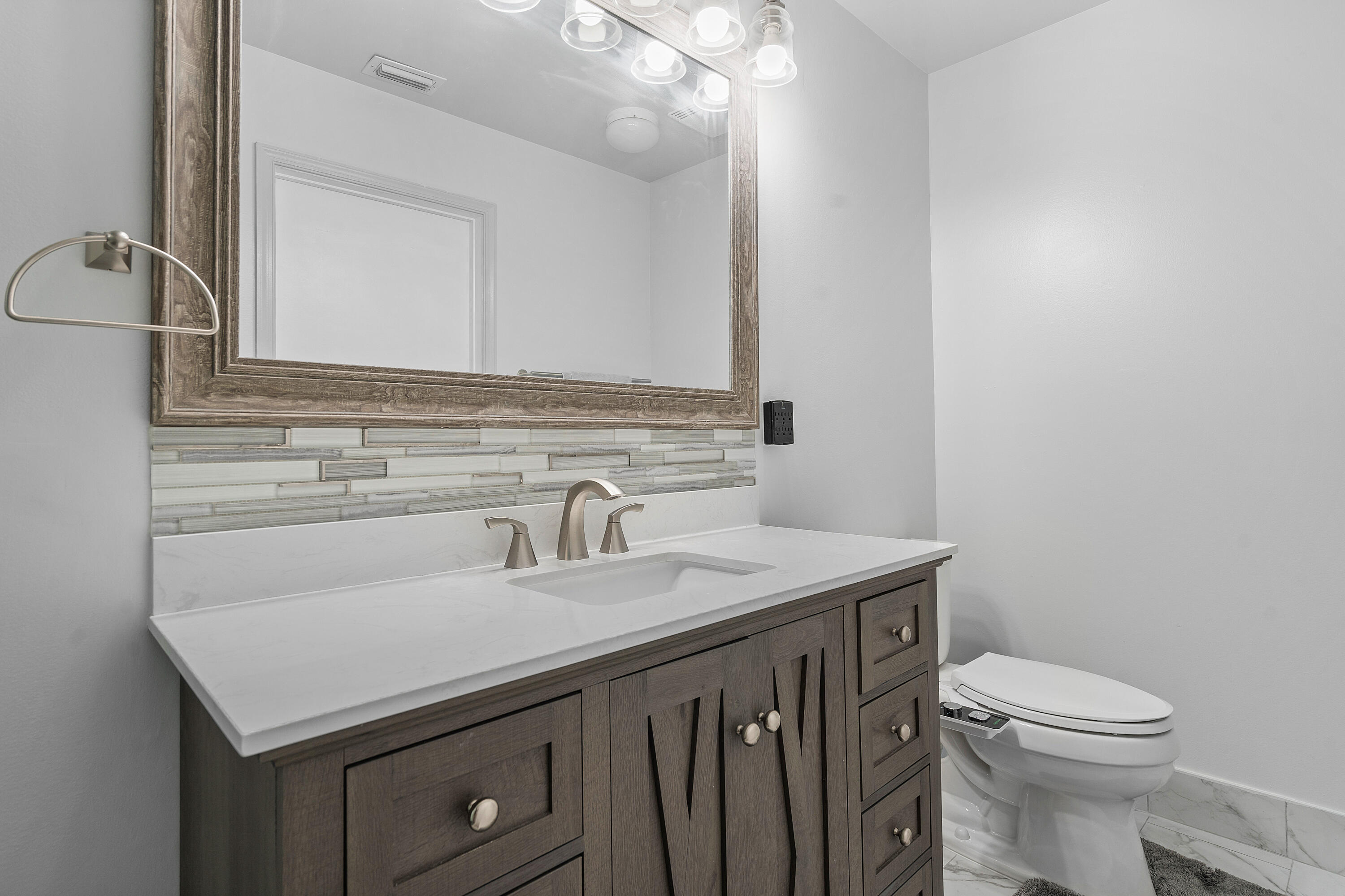 6583 Spring Garden Run Lake Worth, FL 33463 - Photo 18 of 29 Master Bath