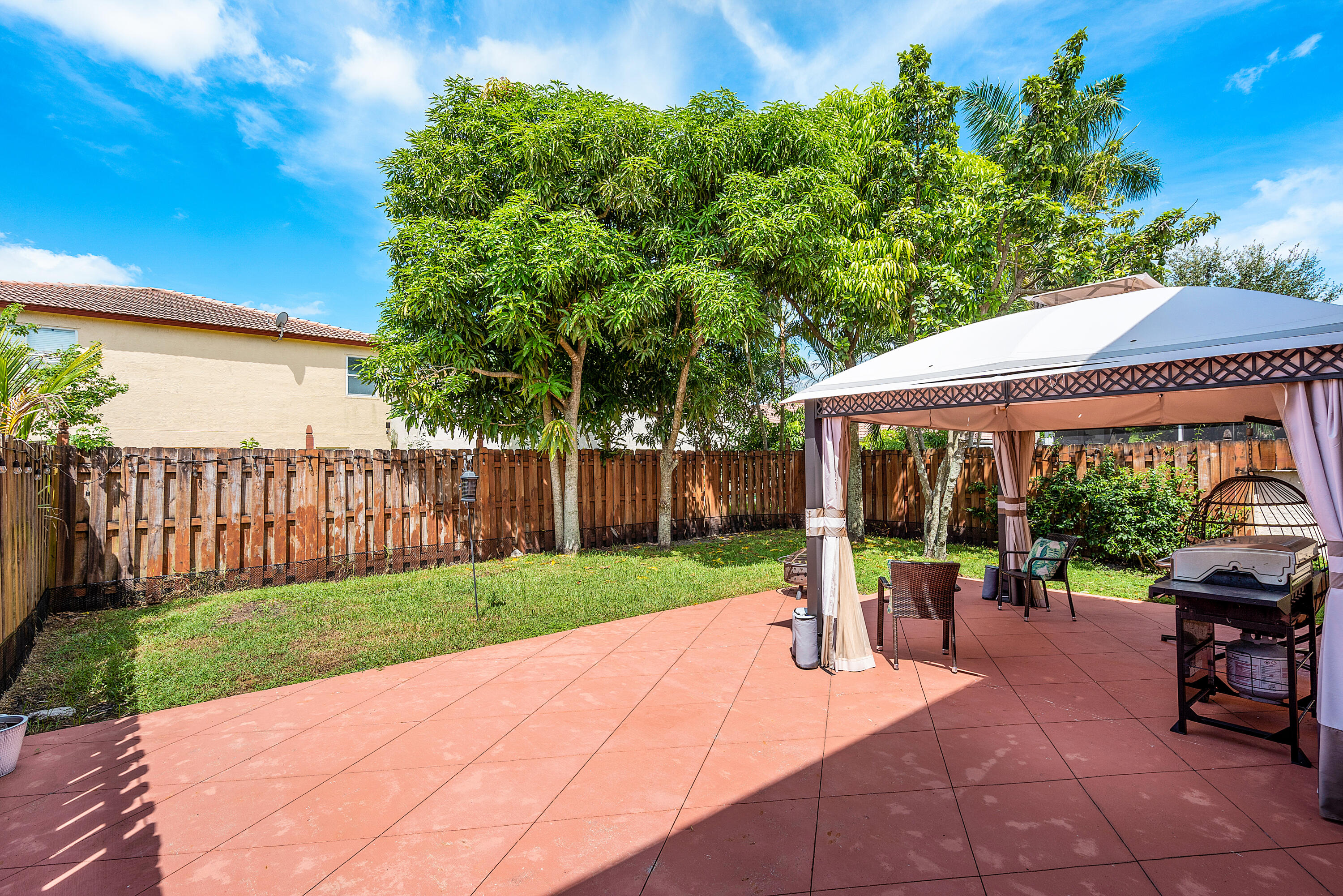 6583 Spring Garden Run Lake Worth, FL 33463 - Photo 23 of 29 025-6583SpringGardenRun-LakeWorth-FL-334