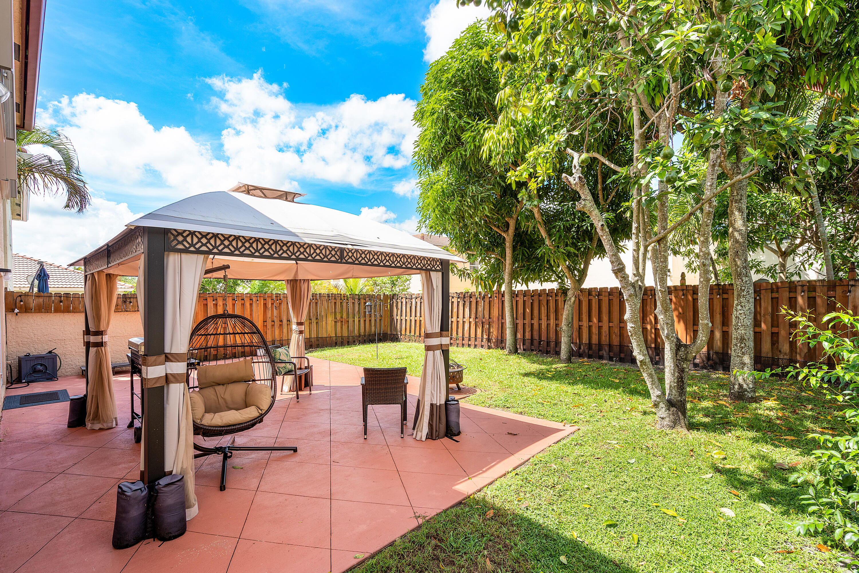 6583 Spring Garden Run Lake Worth, FL 33463 - Photo 25 of 29 027-6583SpringGardenRun-LakeWorth-FL-334