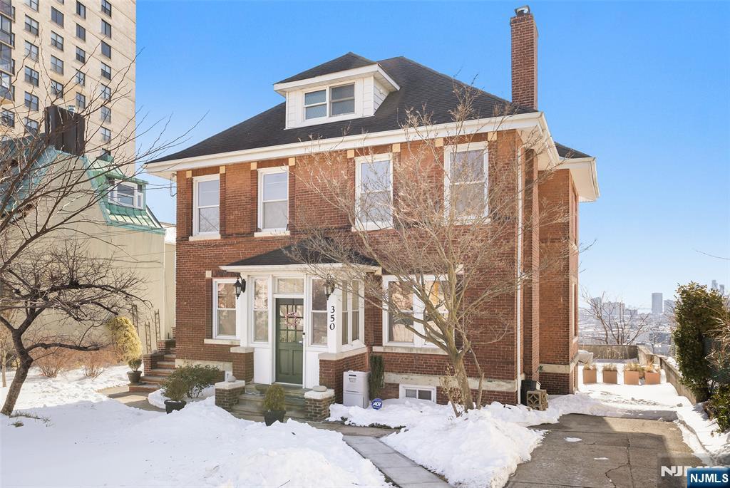 350 Mountain Road, Unit 2 Union City, NJ 07087 - Photo 1 of 11