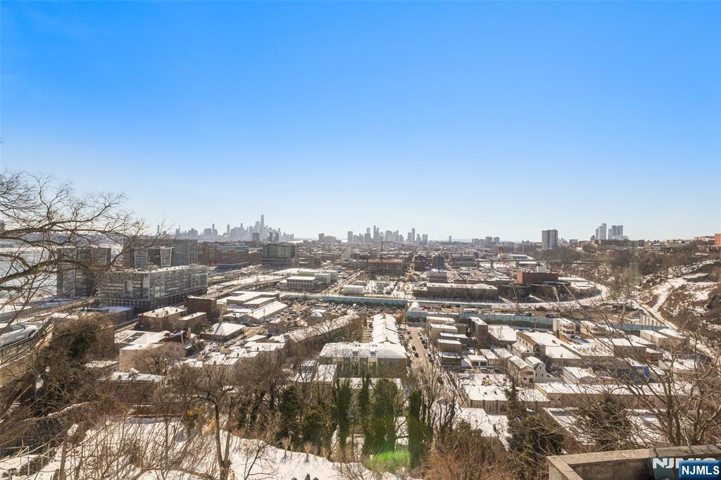 350 Mountain Road, Unit 2 Union City, NJ 07087 - Photo 10 of 11