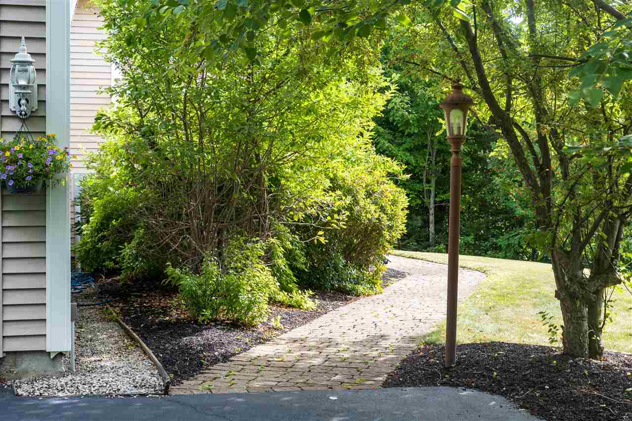 446 Grandview Road Conway, NH 03818 - Photo 3 of 37