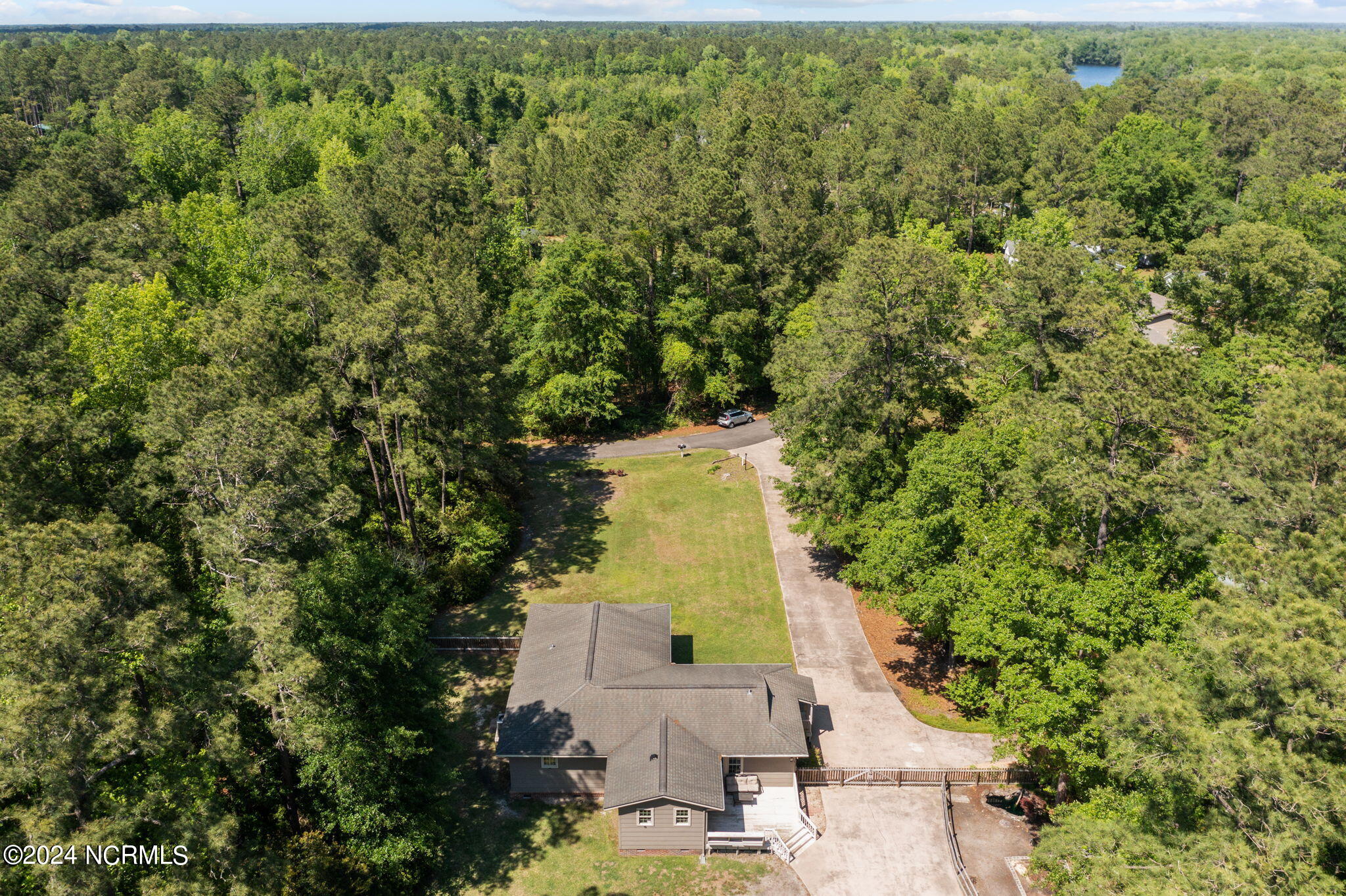 212 Horseshoe Loop Road Burgaw, NC 28425 - Photo 41 of 51 10-web-or-mls-DJI_0435