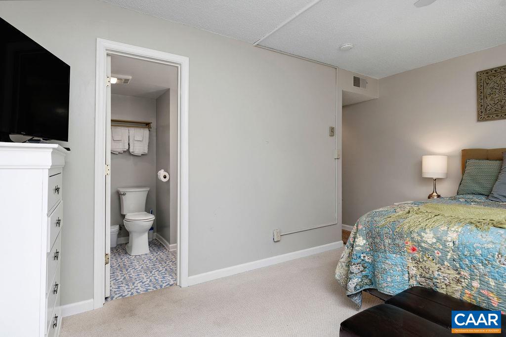 2046 Stone Ridge Roseland, VA 22967 - Photo 15 of 33 Gallery Image 15