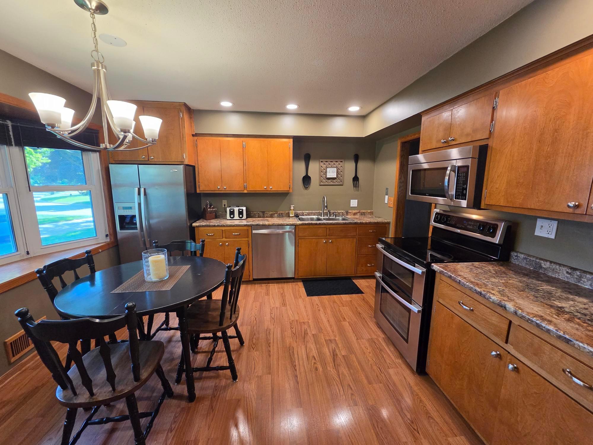 411 Ridge Road Albert Lea, MN 56007 - Photo 22 of 46
