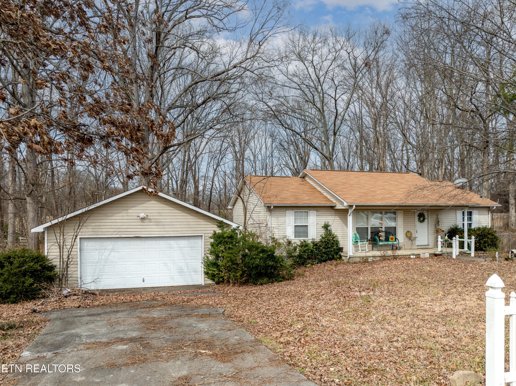 5111 Morganton Road Greenback, TN 37742 - Photo 3 of 26