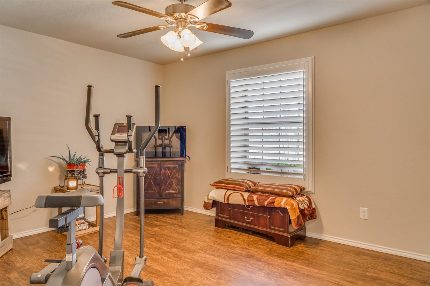 2415 93rd Street Lubbock, TX 79423 - Photo 23 of 36 Photo 23