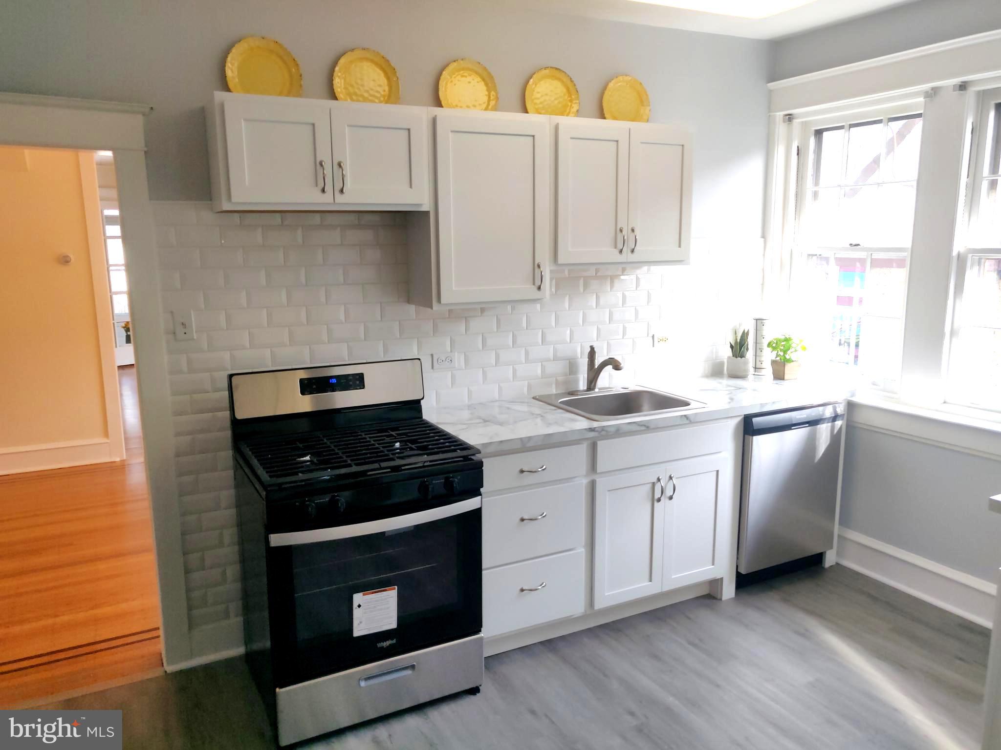 114 Heather Road Upper Darby, PA 19082 - Photo 12 of 34 Newly Remodeled Kitchen