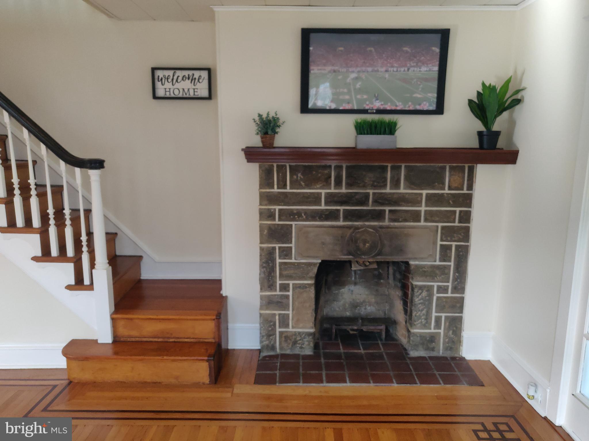 114 Heather Road Upper Darby, PA 19082 - Photo 7 of 34 Fireplace