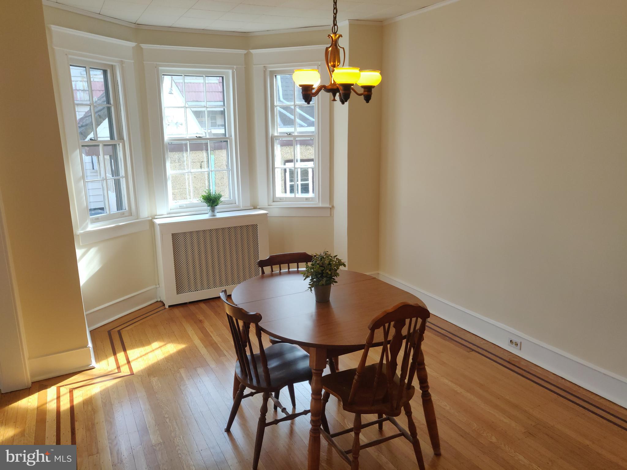 114 Heather Road Upper Darby, PA 19082 - Photo 9 of 34 Dining Room