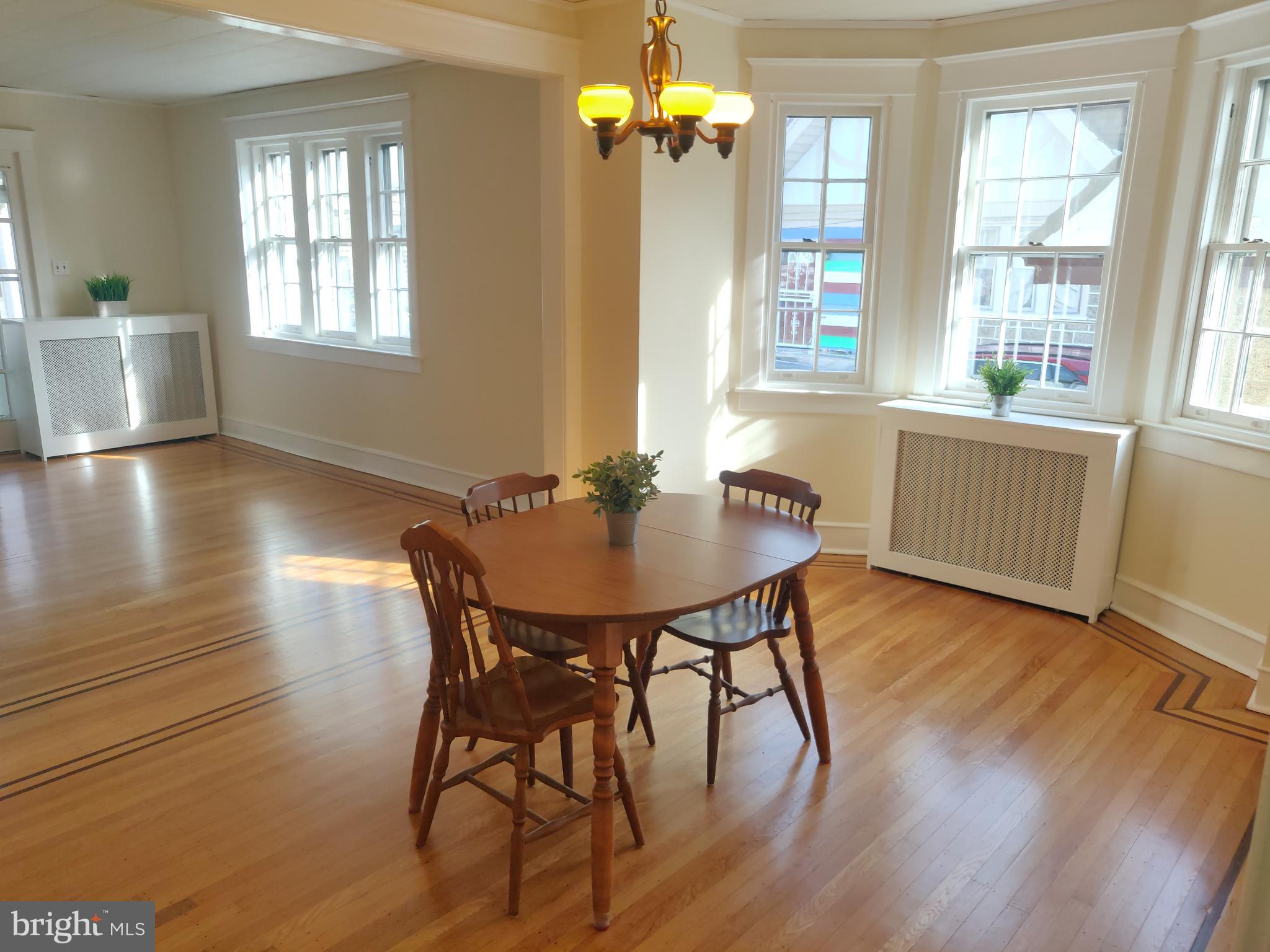 114 Heather Road Upper Darby, PA 19082 - Photo 10 of 34 Dining Room
