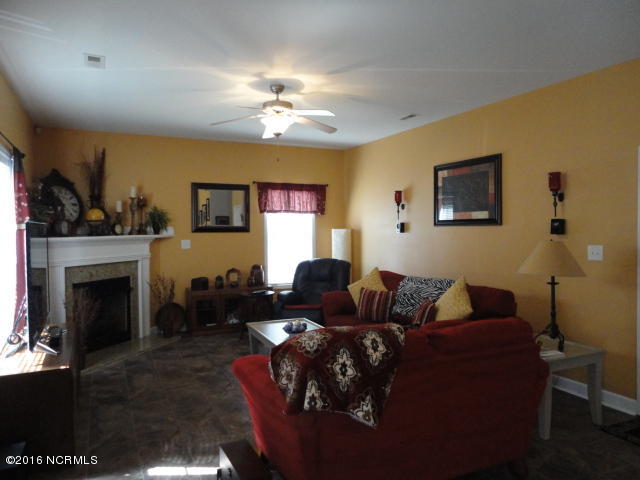 211 Rudolph Lane Hubert, NC 28539 - Photo 9 of 29 DSC00012