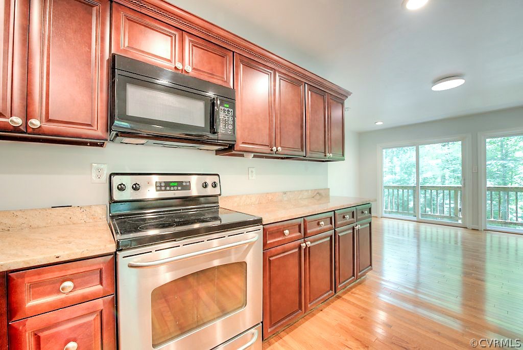 3213 Shadow Oaks Road Midlothian, VA 23112 - Photo 11 of 24