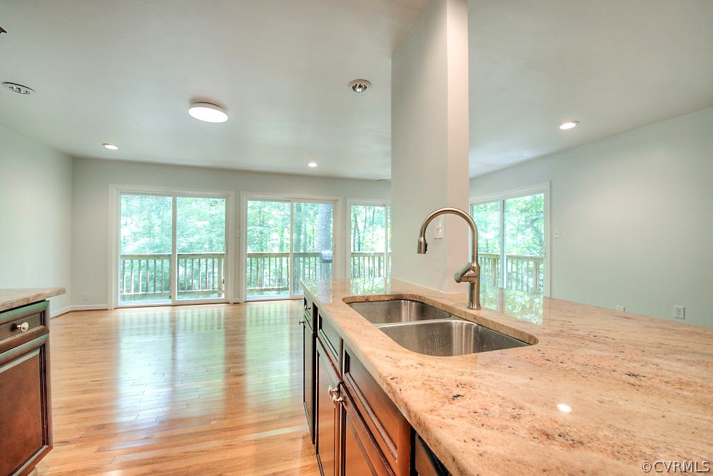 3213 Shadow Oaks Road Midlothian, VA 23112 - Photo 13 of 24 Washing up and food preparation with a wonderful v