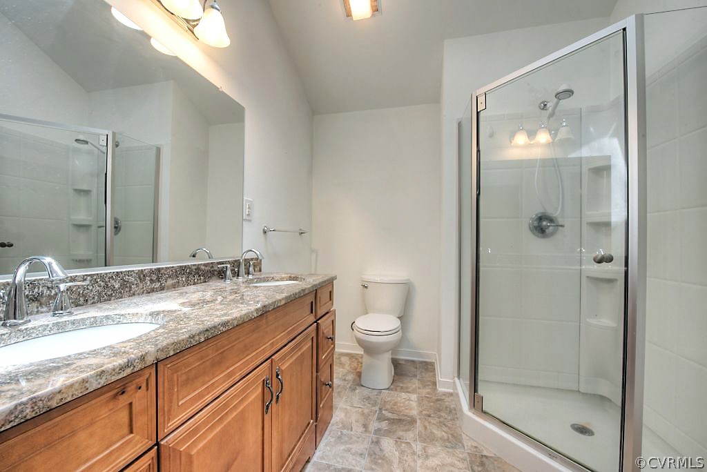 3213 Shadow Oaks Road Midlothian, VA 23112 - Photo 19 of 24 Master Bedroom En Suite