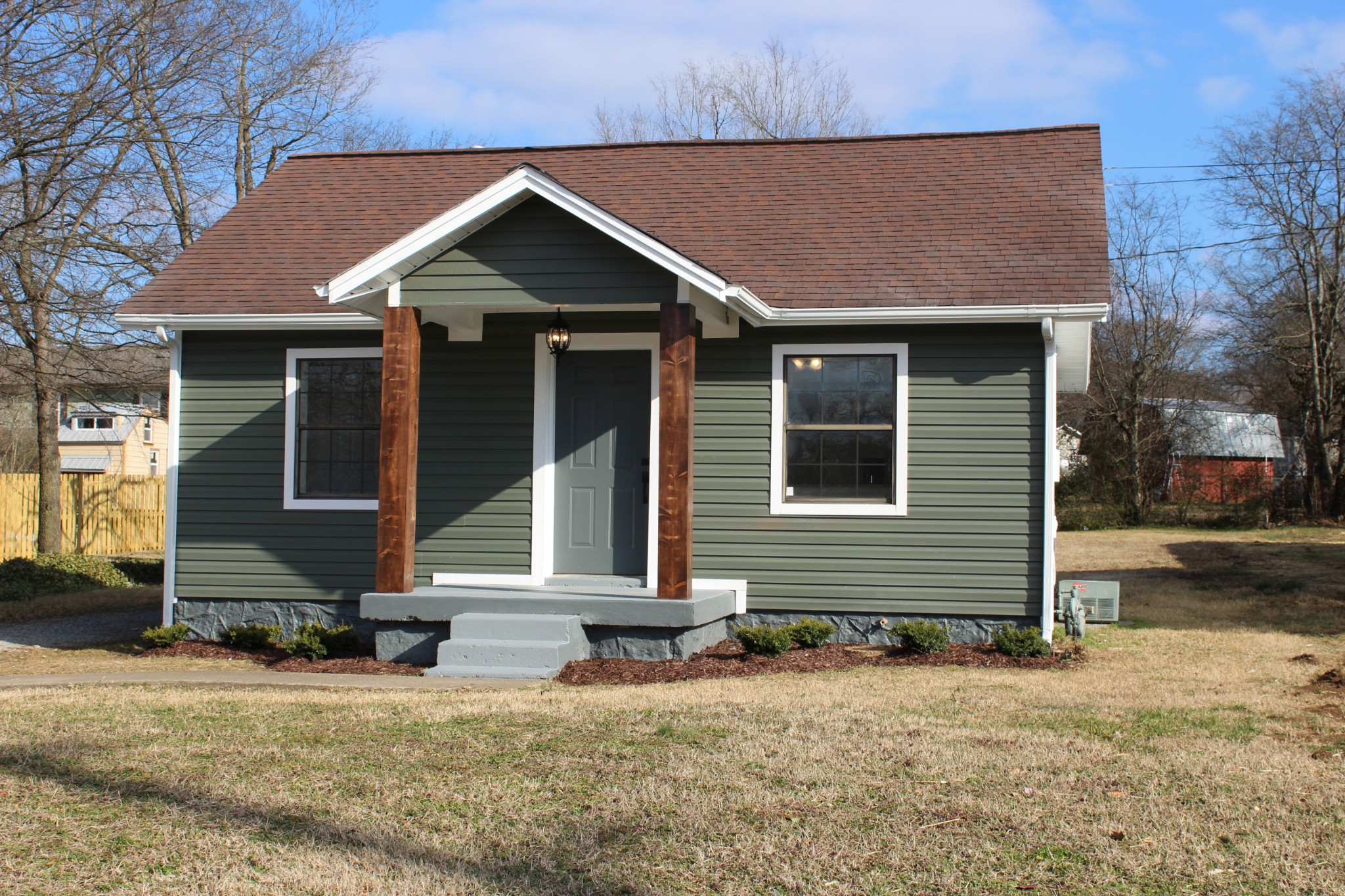 521 Forest Park Road Madison, TN 37115 - Photo 1 of 15 front view of a house