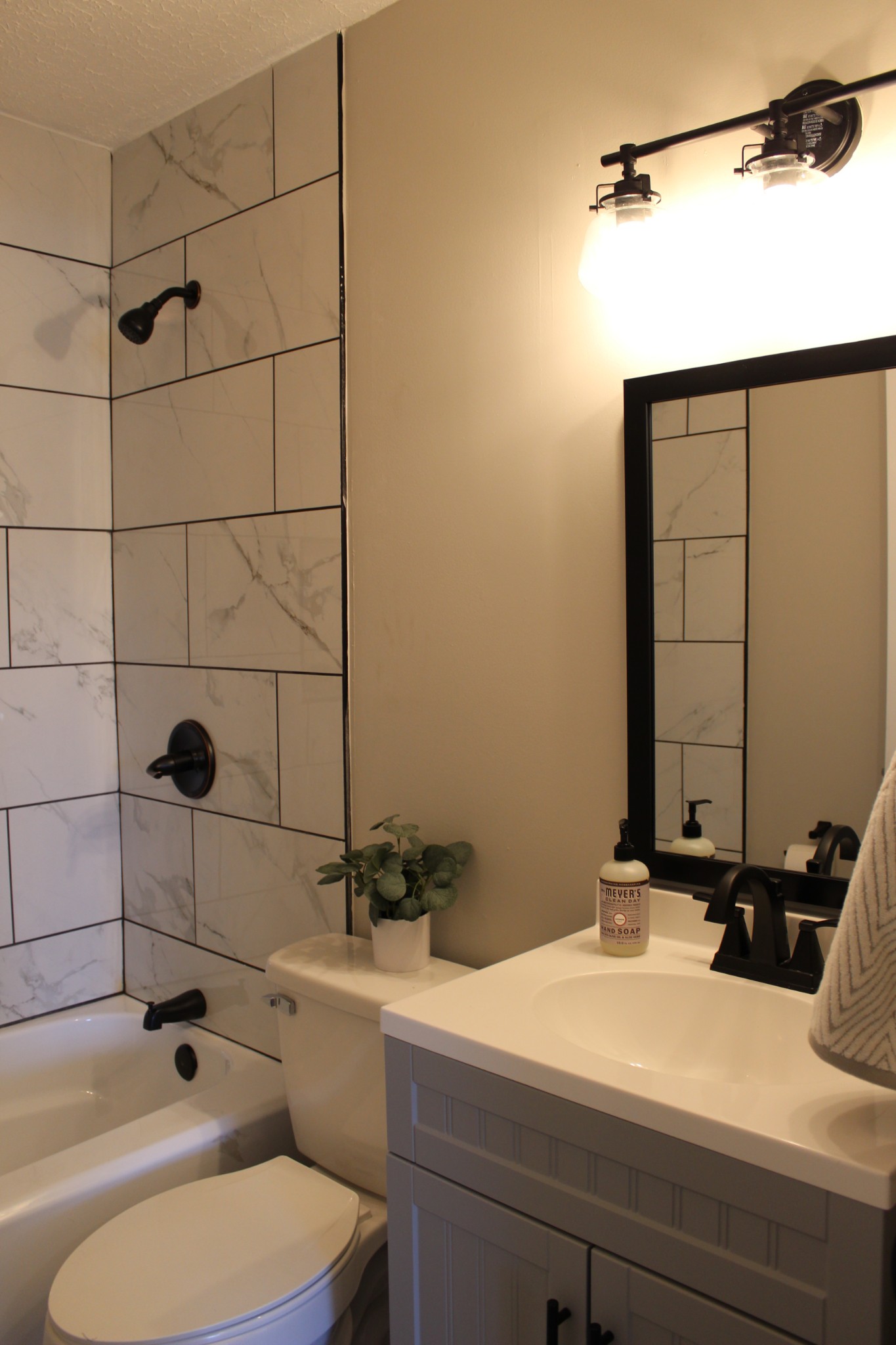 521 Forest Park Road Madison, TN 37115 - Photo 9 of 15 a bathroom with a sink and a shower